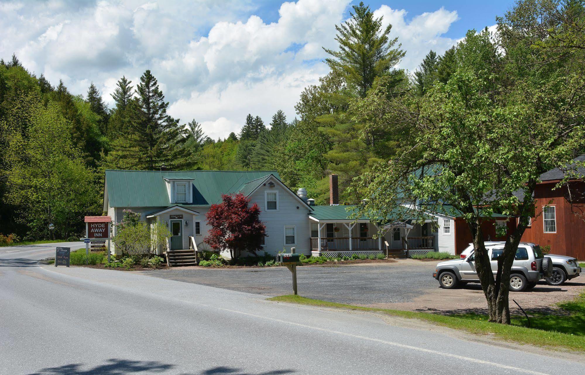 Hyde Away Inn Waitsfield Exterior foto